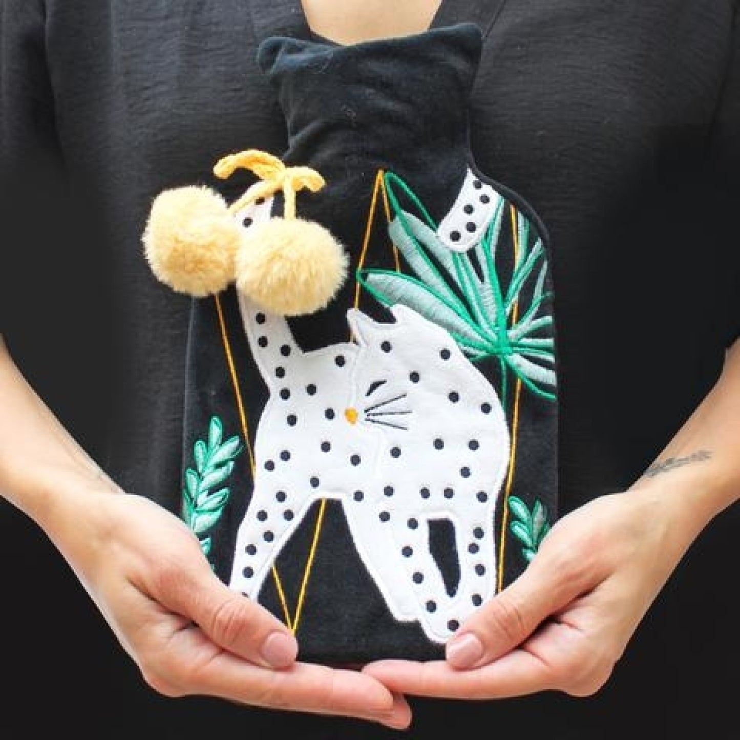 House of Disaster-Feline-Warmwaterkruik-Kat