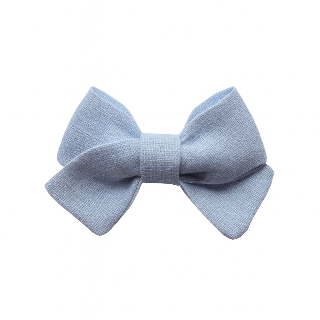 Kleine lichtblauwe strik HANDGEMAAKT