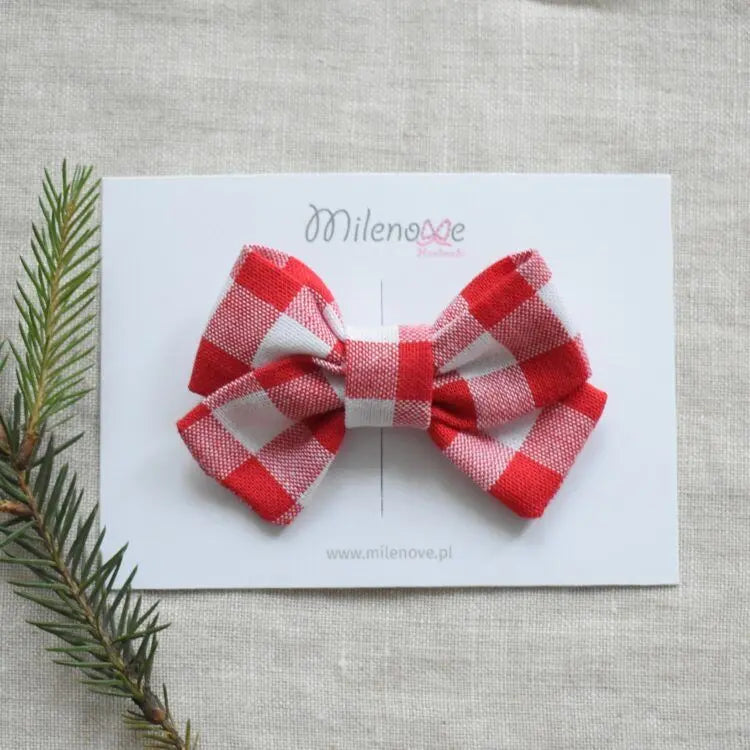 Kleine strik - vetgedrukte rode vink