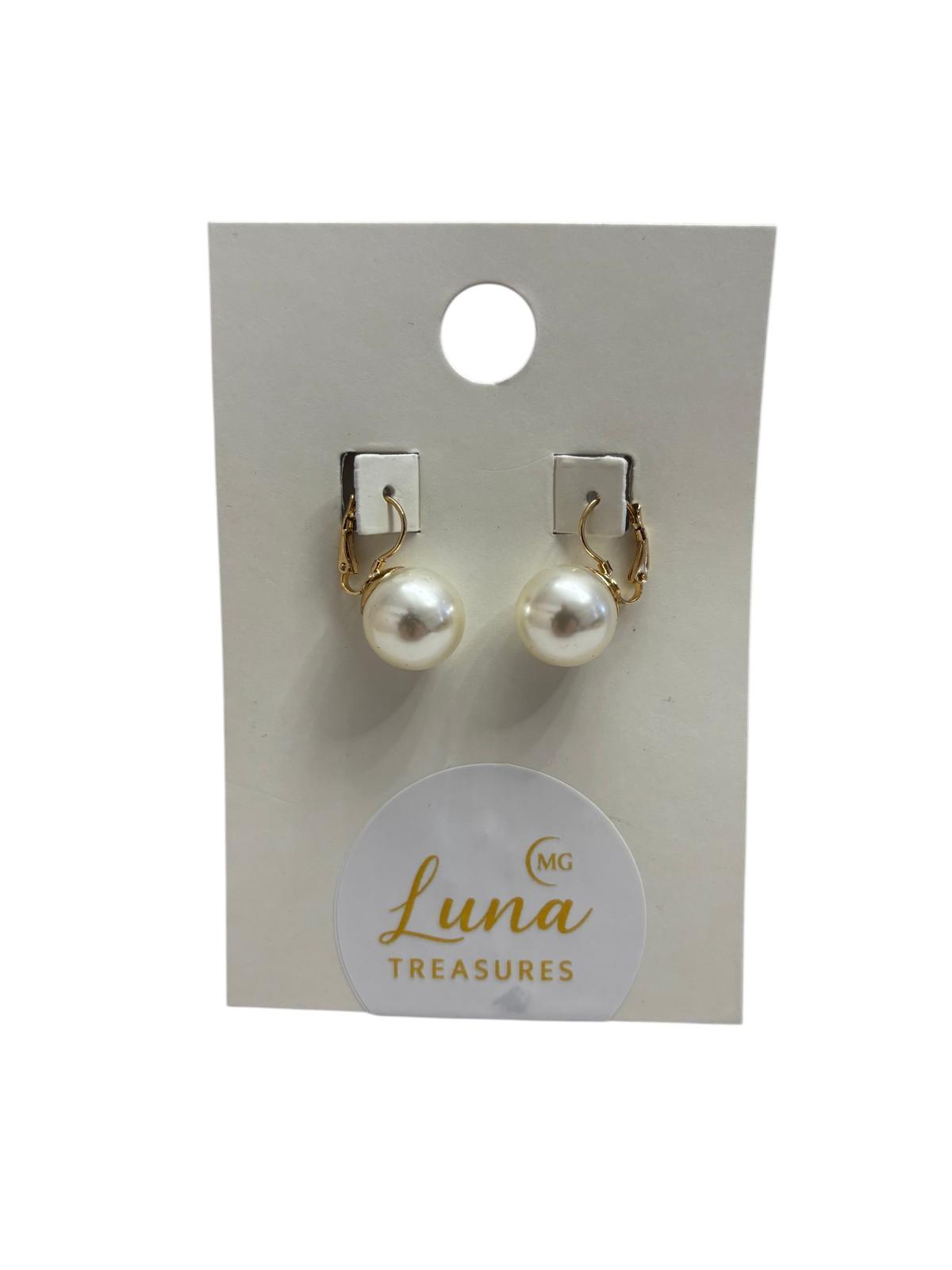Earrings-large-pearls-gold-plated